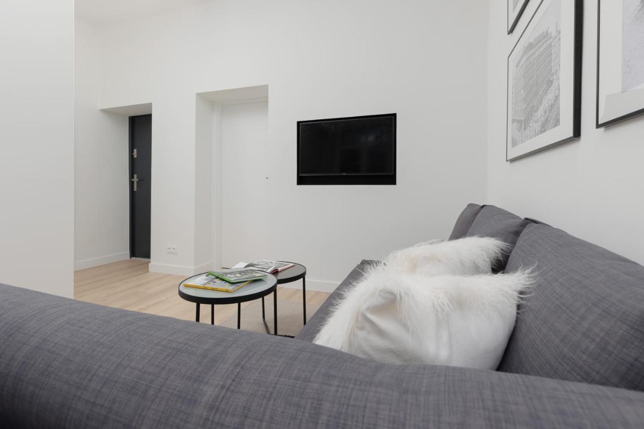 Spacious Apartment With Panoramic View Of Warsaw By Noclegi Renters Ngoại thất bức ảnh