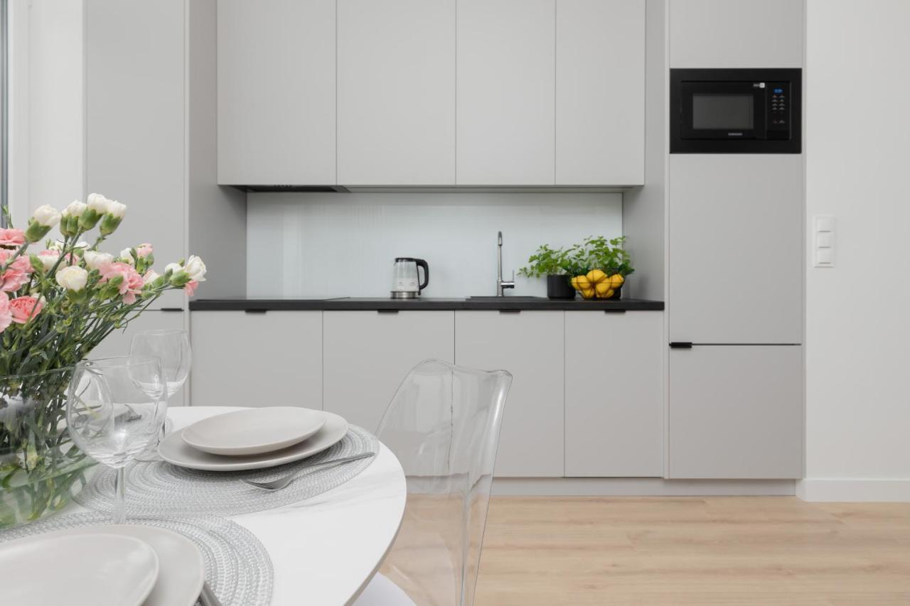 Spacious Apartment With Panoramic View Of Warsaw By Noclegi Renters Ngoại thất bức ảnh